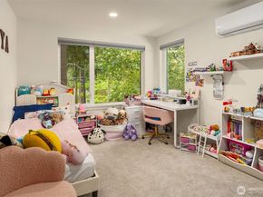 10827 104th Avenue NE 1, Kirkland WA 98033