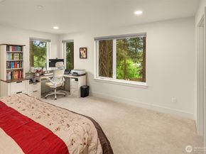 10827 104th Avenue NE 1, Kirkland WA 98033