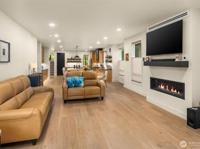 10827 104th Avenue NE 1, Kirkland WA 98033