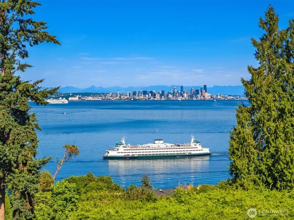 10793 NE Bill Point Drive, Bainbridge Island WA 98110