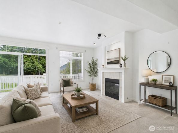 23120 SE Black Nugget Road A6, Issaquah WA 98029