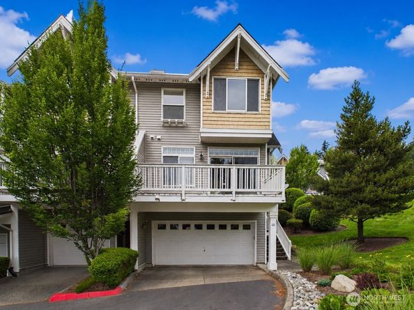 23120 SE Black Nugget Road A6, Issaquah WA 98029