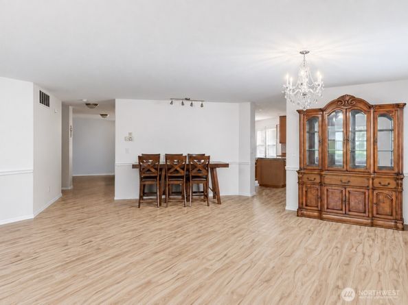 12509 th SE 299 Place SE, Auburn WA 98092