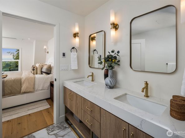 919 23rd Avenue E, Seattle WA 98112