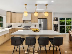 919 23rd Avenue E, Seattle WA 98112