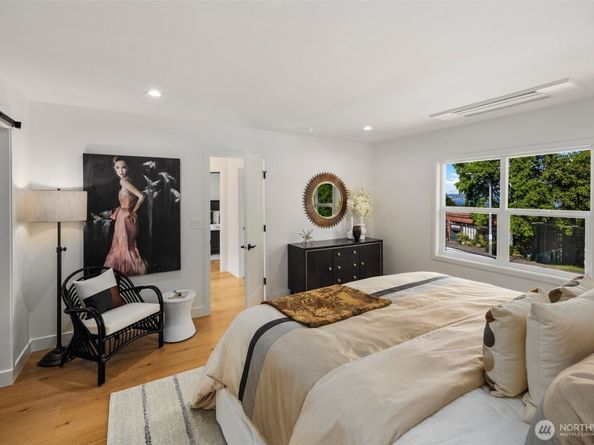 919 23rd Avenue E, Seattle WA 98112