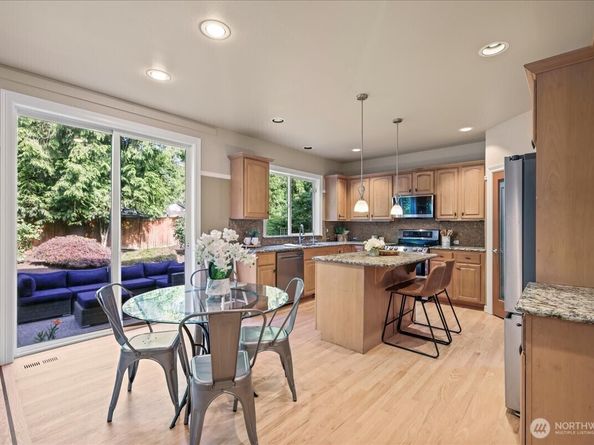 11526 160th Court NE, Redmond WA 98052