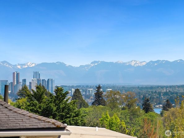 137 23rd Avenue E, Seattle WA 98112