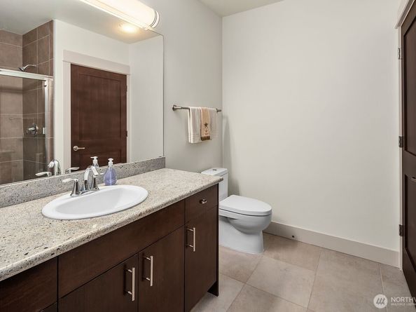 18609 SE Newport Way 408, Issaquah WA 98027