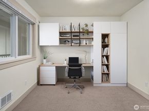 18609 SE Newport Way 408, Issaquah WA 98027