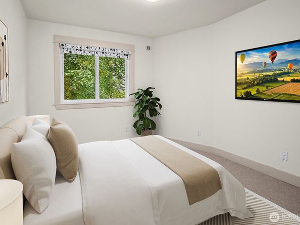 18609 SE Newport Way 408, Issaquah WA 98027