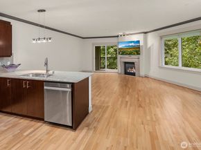 18609 SE Newport Way 408, Issaquah WA 98027