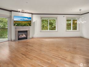 18609 SE Newport Way 408, Issaquah WA 98027