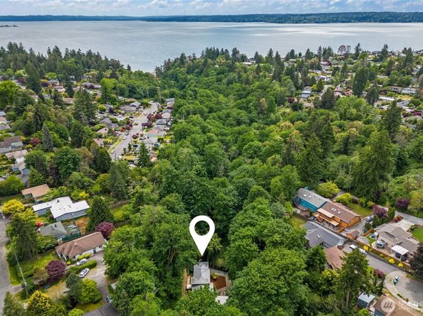 11130 Seola Beach Drive SW, Seattle WA 98146