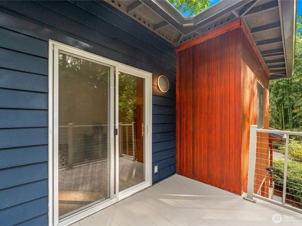 11130 Seola Beach Drive SW, Seattle WA 98146