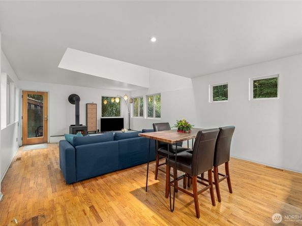 11130 Seola Beach Drive SW, Seattle WA 98146