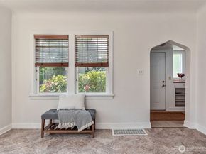 2230 Perry Avenue, Bremerton WA 98310