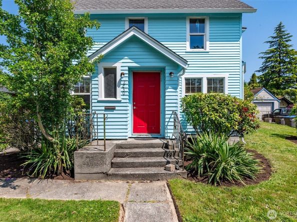 2230 Perry Avenue, Bremerton WA 98310