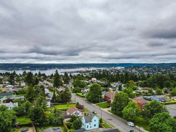 2230 Perry Avenue, Bremerton WA 98310