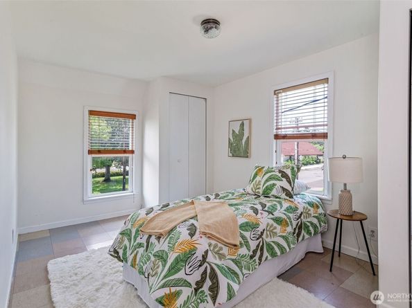 2230 Perry Avenue, Bremerton WA 98310