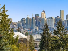 4416 Midvale Avenue N, Seattle WA 98103