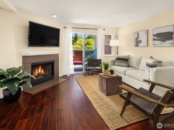 15711 Waynita Way NE H106, Bothell WA 98011