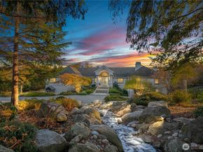 4205 SW Point Robinson Road, Vashon WA 98070