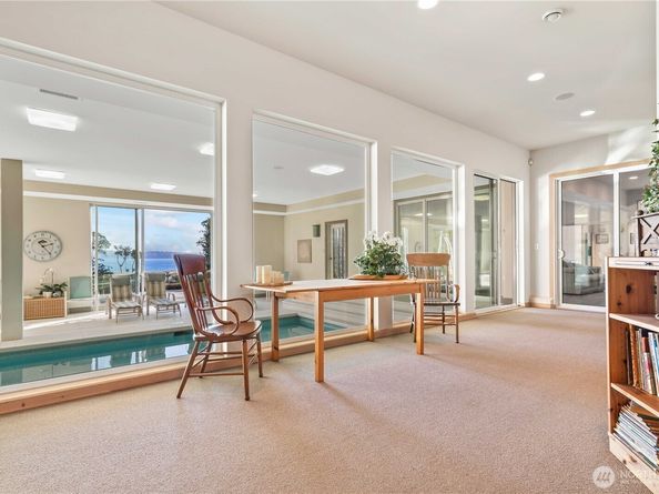 4205 SW Point Robinson Road, Vashon WA 98070