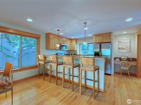 132 N 101st Street, Seattle WA 98133