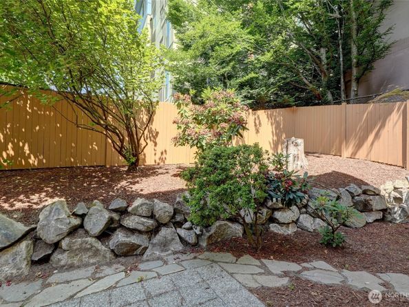 132 N 101st Street, Seattle WA 98133