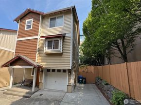 132 N 101st Street, Seattle WA 98133