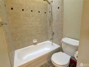 132 N 101st Street, Seattle WA 98133