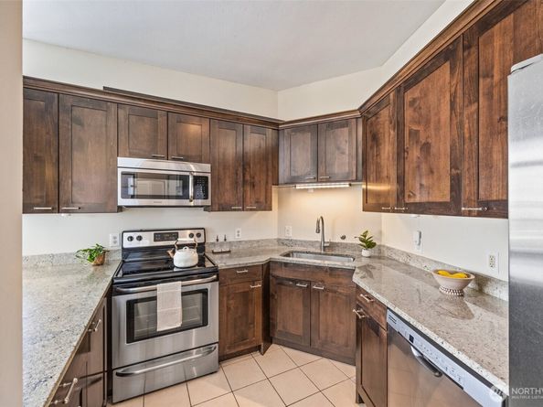 2360 43rd Ave E 404, Seattle WA 98112