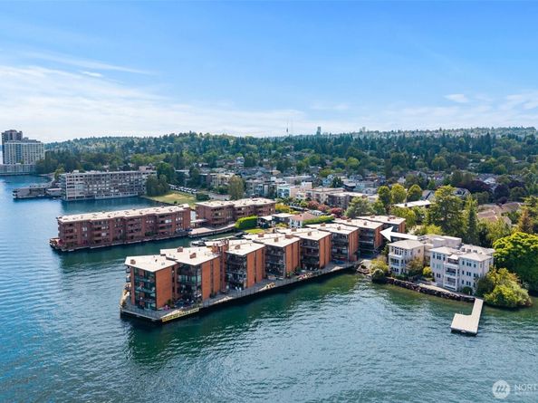 2360 43rd Ave E 404, Seattle WA 98112