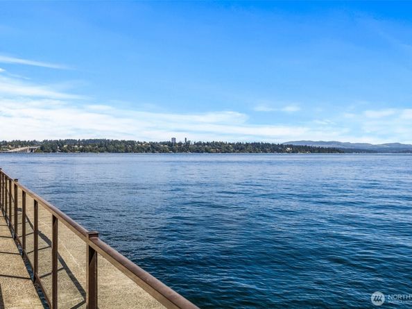 2360 43rd Ave E 404, Seattle WA 98112