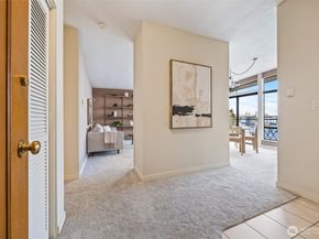 2360 43rd Ave E 404, Seattle WA 98112
