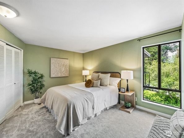 2360 43rd Ave E 404, Seattle WA 98112