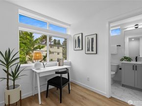 6544 A Latona Avenue NE, Seattle WA 98115