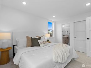6544 A Latona Avenue NE, Seattle WA 98115