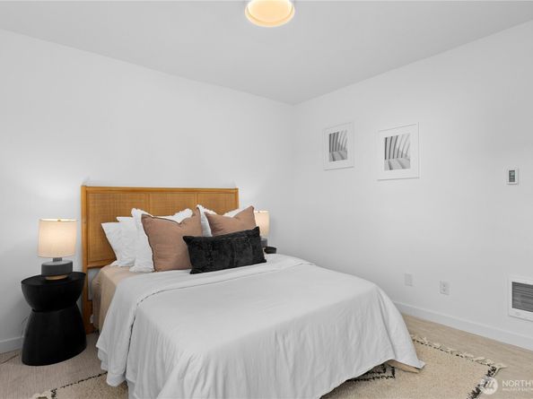 6544 A Latona Avenue NE, Seattle WA 98115
