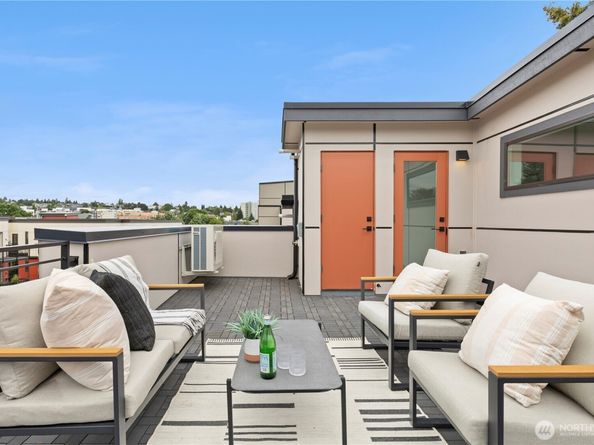 6544 A Latona Avenue NE, Seattle WA 98115