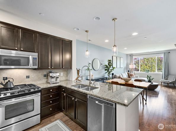 9127 Merritt Avenue SE, Snoqualmie WA 98065