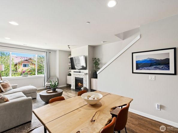 9127 Merritt Avenue SE, Snoqualmie WA 98065