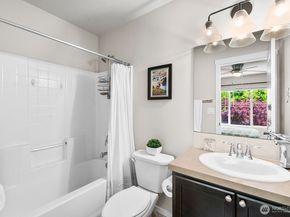 9127 Merritt Avenue SE, Snoqualmie WA 98065