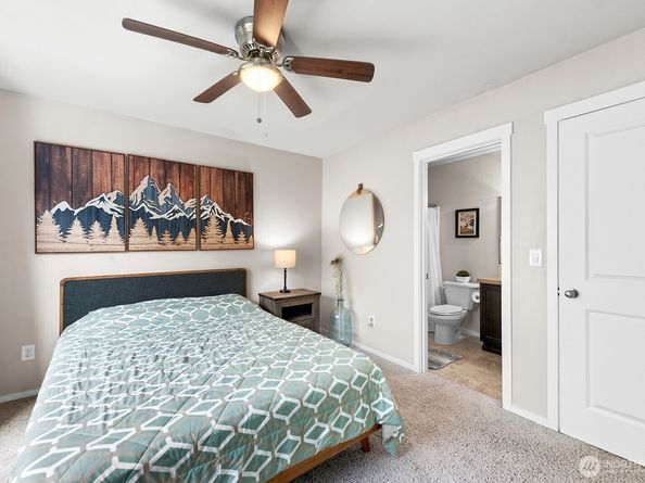 9127 Merritt Avenue SE, Snoqualmie WA 98065