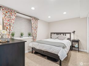 12108 NE 66th Street, Kirkland WA 98033