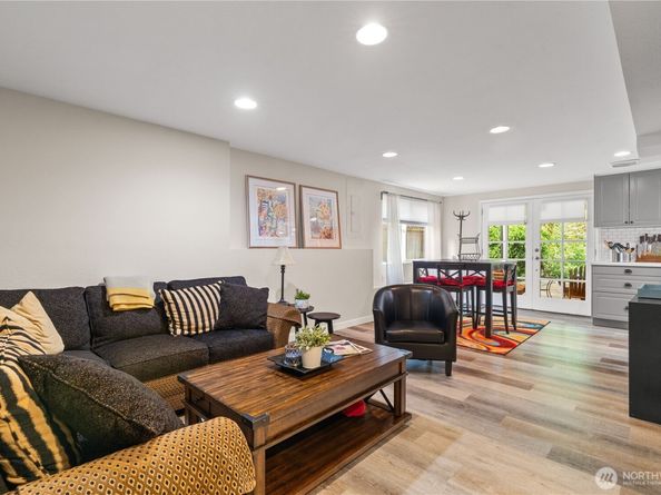 12108 NE 66th Street, Kirkland WA 98033