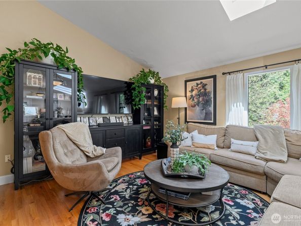 12108 NE 66th Street, Kirkland WA 98033