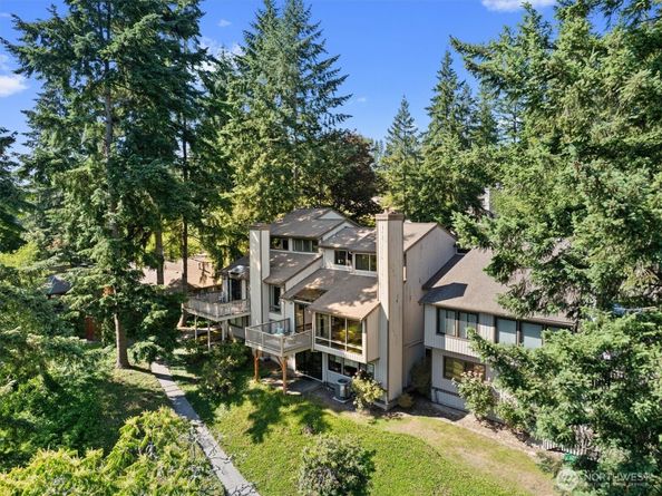 9623 NE Riverbend Drive 2B, Bothell WA 98011