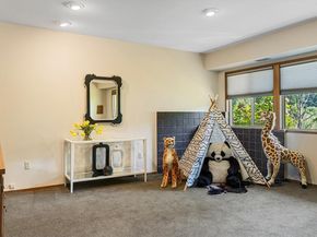 9623 NE Riverbend Drive 2B, Bothell WA 98011